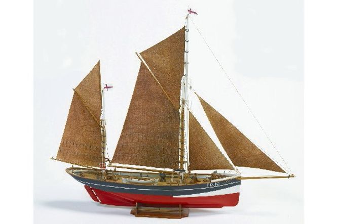 Huvudbild FD 10 YAWL (BYGGD 1929/1939) SKALA 1/50 TRÄSKROV.