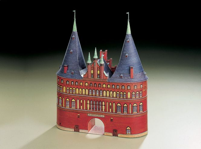 Huvudbild HOLSTENTOR LÜBECK. SKALA 1/160. N