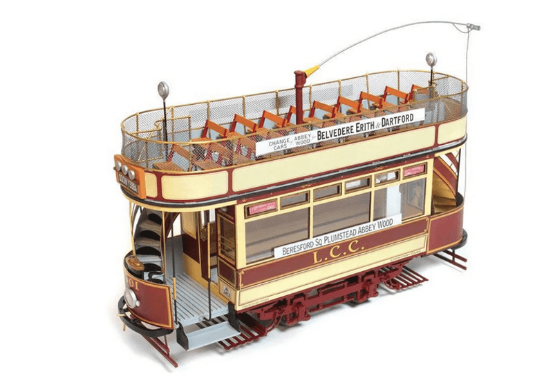 LONDON SPÅRVAGN. TRÄBYGGSATS I SKALA 1/24