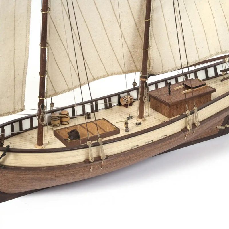 POLARIS TRÄBYGGSATS I SKALA 1/50
