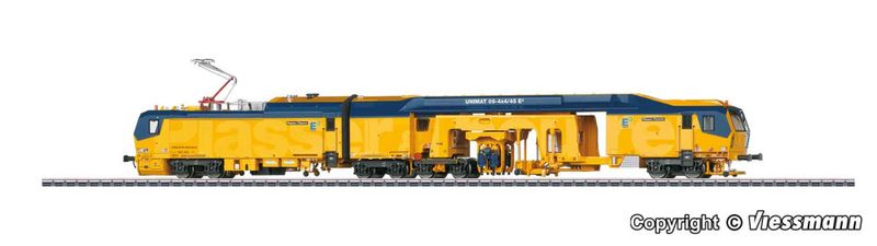 26700 H0 Unimat 09-4x4/4S E³ Tamping machine, P & T, finished model. UTAN DRIVNING